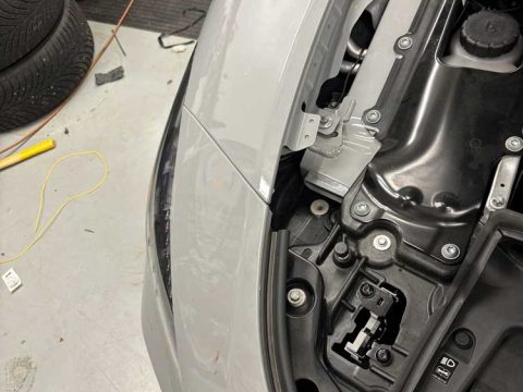 Montáž radarového detektoru Genevo Protector II Live do vozu Mercedes Benz SL 63
