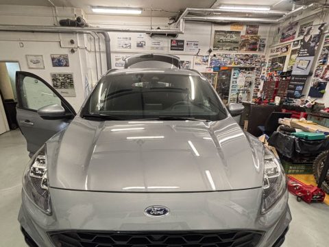 Montaz Zaznamove Kamery Mio Mivue 955w Dual Ford Kuga 1