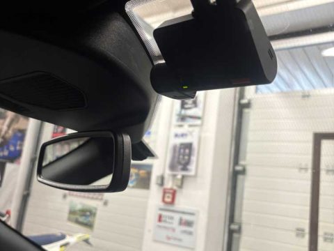 Montaz Zaznamove Kamery Mio Mivue 955w Dual Ford Kuga 4